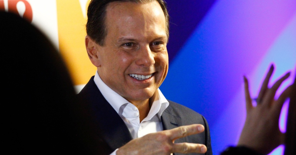 16.set.2018 - João Doria, candidato do PSDB ao governo de São Paulo, chega para o debate da TV Gazeta