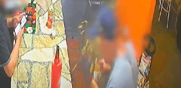 'Ainda tem coxinha no teto', diz dono do bar que fez salgado 'explosivo'