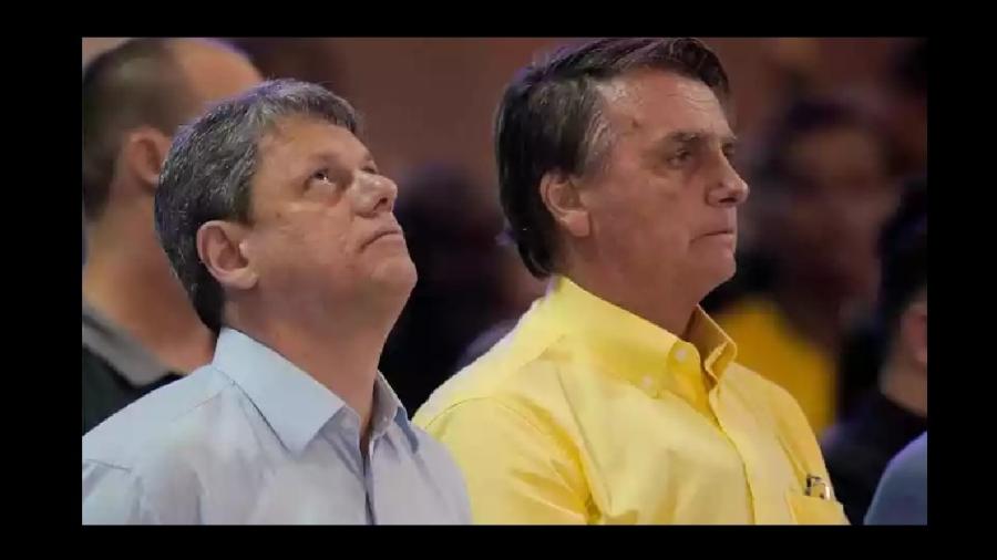 Tarcísio de Freitas e Jair Bolsonaro: o ex-presidente está convicto de que o governador, uma invenção sua, passou a olhar longe demais por conta própria Tarcísio de Freitas e Jair Bolsonaro: o ex-presidente está convicto de que o governador, uma invenção sua, passou a olhar longe demais por conta própria