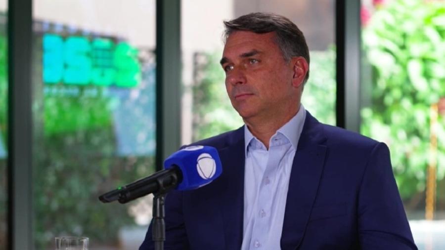 Flávio Bolsonaro em entrevista ao Domingo Espetacular