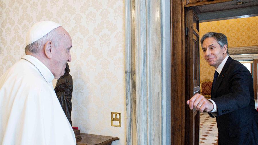 28.jun.2021 - O Papa Francisco se encontra com o secretário de Estado americano Antony Blinken - AFP/Vatican Media