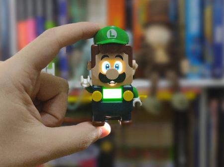 Com bluetooth e LCD, Lego do Super Mario faz game virar jogo da