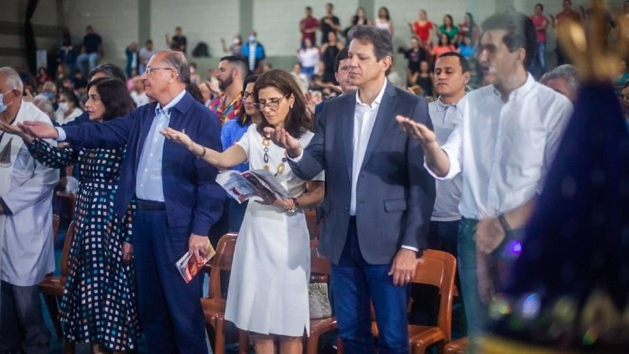 Haddad vai à Itaquera por bênção de padre ligado a Alckmin - Diogo Zacarias/Campanha Haddad