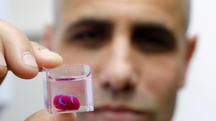 Resultado de imagem para Israel cria primeiro coraÃ§Ã£o feito por impressora 3D a partir de cÃ©lulas de paciente