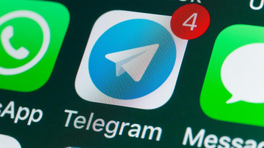 Telegram, aplicativo de mensagens, ao lado de WhatsApp e Messages - Getty Images