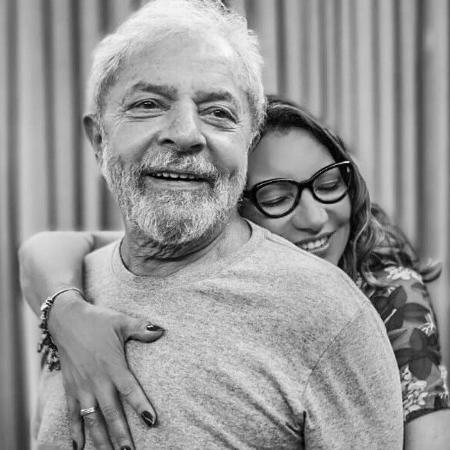 11.nov.2019 - Ex-presidente Lula e a socióloga Rosângela da Silva, conhecida como Janja - Ricardo Stuckert/Instagram