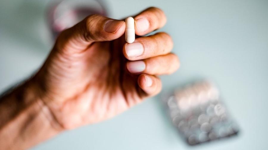 Livro "O Império da Dor" traça o início da epidemia de opioides até o aparecimento do primeiro analgésico opioide de uso geral: OxyContin - Getty Images