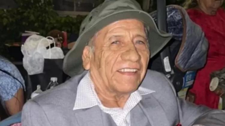 Nicolás Toledo loved to fish, paint and walk in the park - Family collection - Family collection