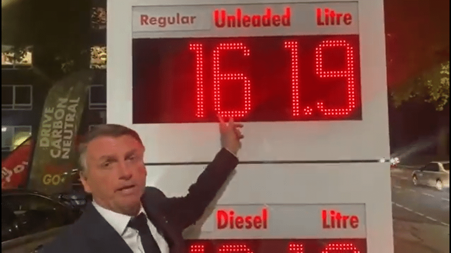 Jair Bolsonaro critica preços da gasolina em posto em Londres - Reprodução