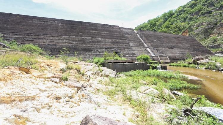 Paredão da barragem Panelas 2, em Pernambuco