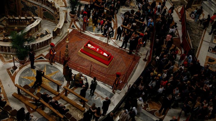 Papa Francisco é velado na Basílica de São Pedro, no Vaticano Papa Francisco é velado na Basílica de São Pedro, no Vaticano