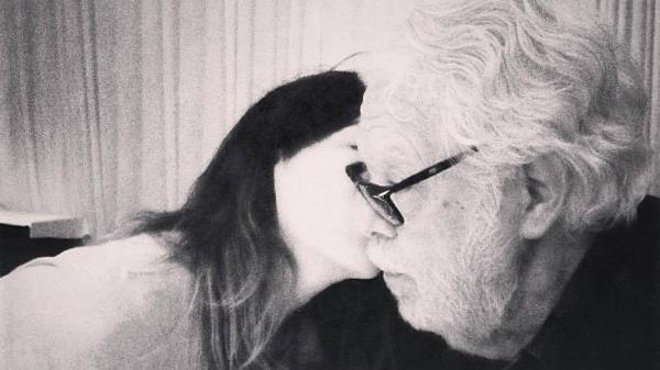 O dramaturgo Manoel Carlos e a filha Julia Almeida