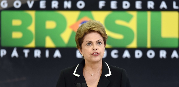 "As pessoas que estão fazendo delação premiada vão ter de provar o que estão falando", disse Dilma - Evaristo Sá - 24.jun.2015/AFP