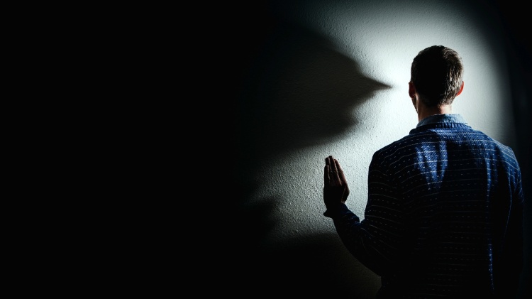 esquizofrenia, depressão - iStock - iStock