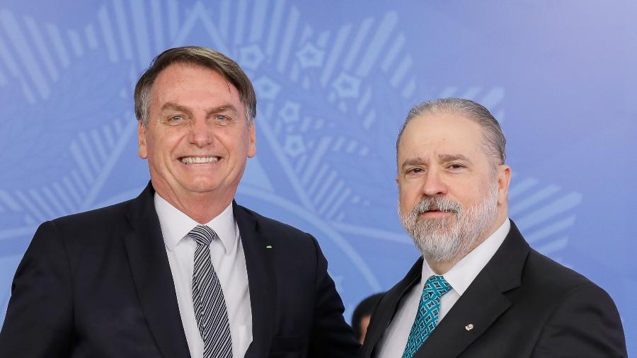 26.set.2019 - O presidente Jair Bolsonaro (PSL) e o procurador-geral da República, Augusto Aras - Isac Nobrega/PR