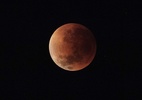 Lua de sangue: confira as mais belas imagens do eclipse lunar - Carl de Souza/AFP