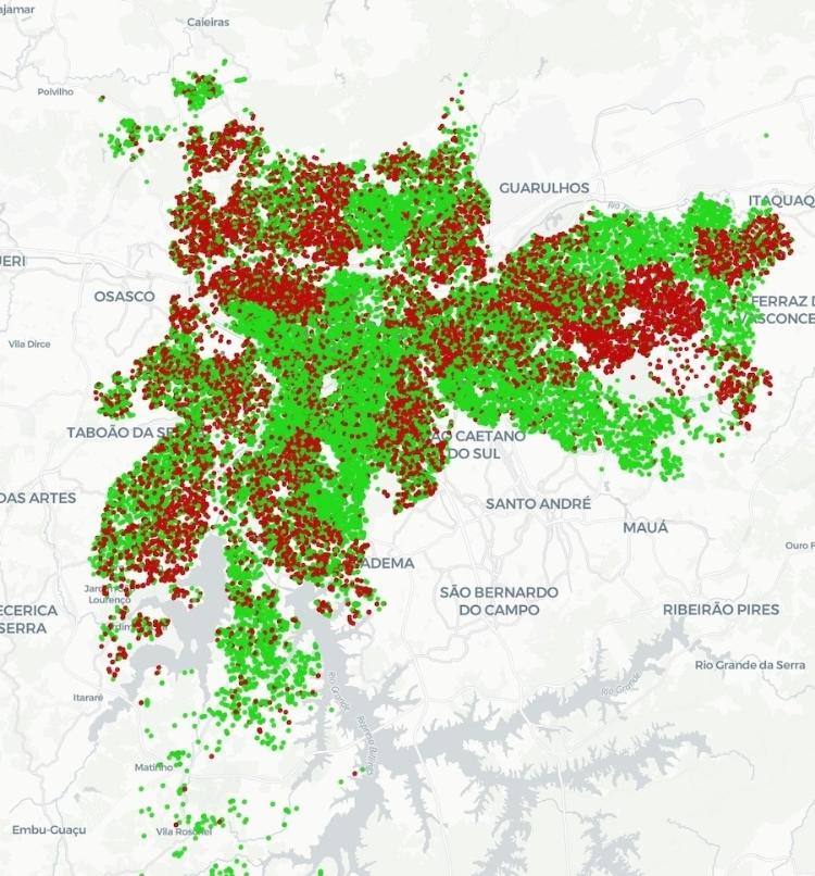 Solicitações de avaliação de poda ou remoção de árvores: em verde, as que foram finalizadas; em vermelho, as que estão em aberto no site da Prefeitura de SP