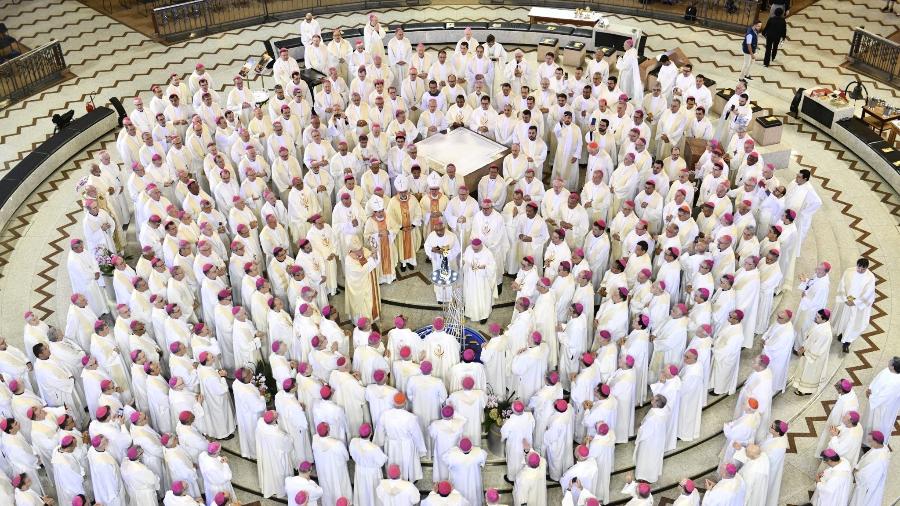A 61ª Assembleia Geral da Conferência Nacional dos Bispos do Brasil (CNBB) de 2024, no Santuário Nacional de Nossa Senhora Aparecida - Divulgação/CNBB