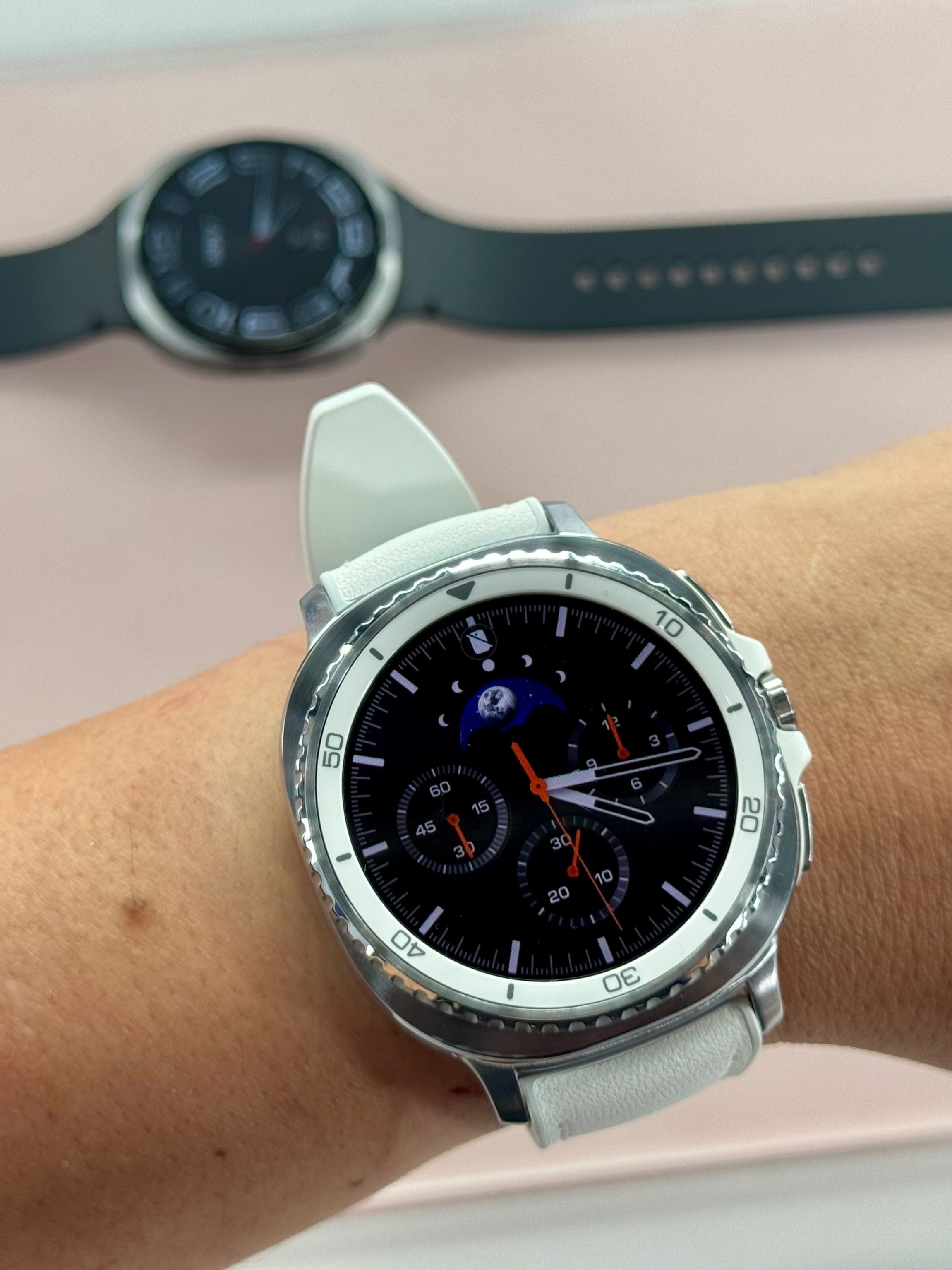 Samsung Galaxy Z Flip6/Watch8 Classicセット Samsung Galaxy Z Flip6/Watch8 Classicセット Samsung Galaxy Z Flip6