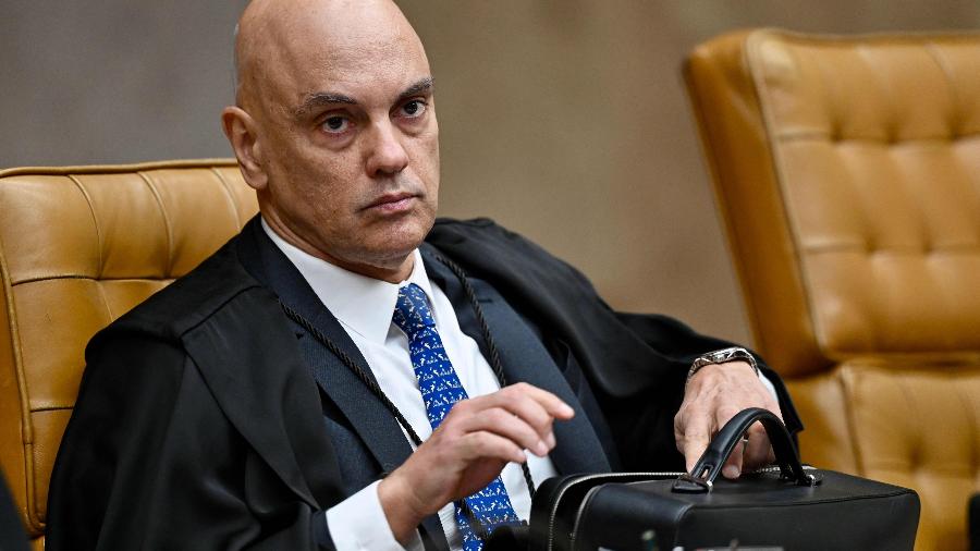 Imagem ilustrativa sobre Moraes se declara impedido de votar HC que pede liberdade de Bolsonaro