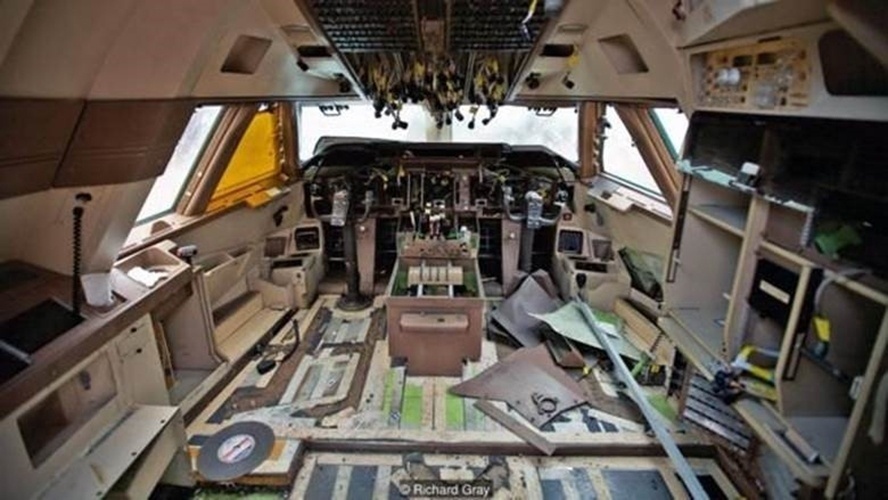 Lugar para onde os aviões vão para 'morrer' - Richard Gray/BBC