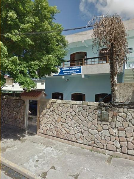Criança foi achada trancada em Cabo de Santo Agostinho (PE); mãe responderá pelo crime de abandono de incapaz - Google Street View/Reprodução