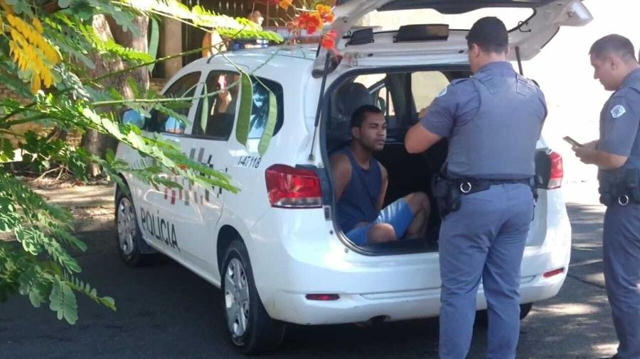 Homem foi preso após ligar para a Polícia Militar e confessar crime - Felipe de Souza/UOL