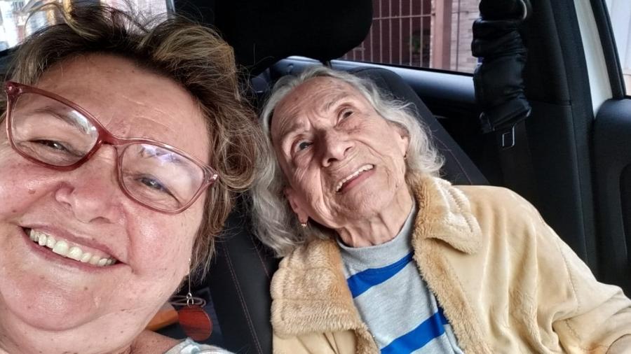 Gelta Maria Meneguim Wonraht e a tia Ermozira da Conceição Clemente, 103, uma das sobreviventes de incêndio em casa de repouso em SP - Arquivo pessoal