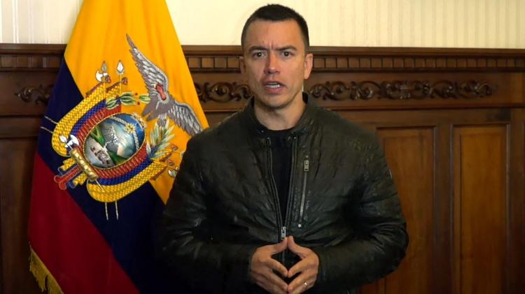 Daniel Noboa, presidente do Equador, anunciando o estado de exceção no país