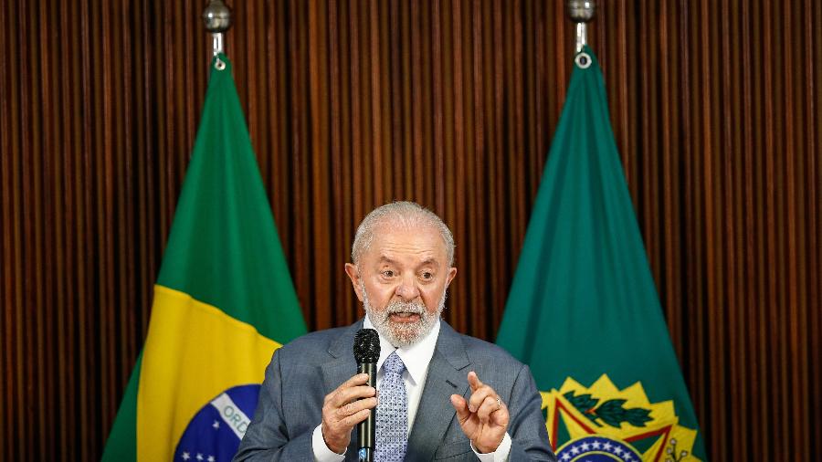 O presidente Luiz Inácio Lula da Silva em reunião ministerial no Palácio do Planalto