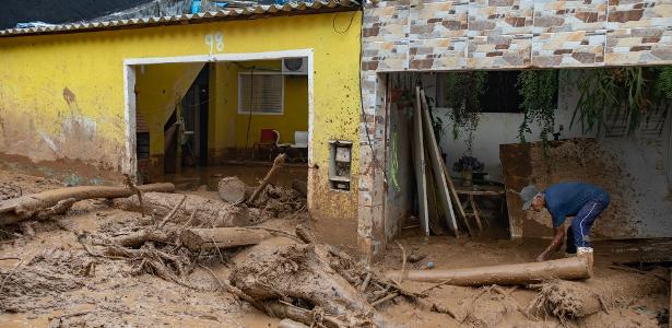 Depois de contato com lama, moradores da Vila Sahy relatam doenças como diarreia, febre e viroses