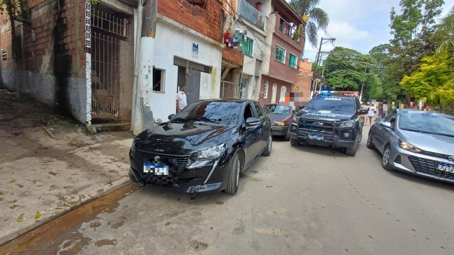 Carro utilizado para sequestrar professora foi encontrado em Taboão da Serra