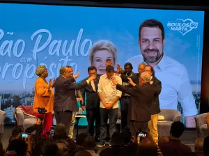 Boulos recebe oração e diz a evangélicos partilhar de 'mesmas preocupações'