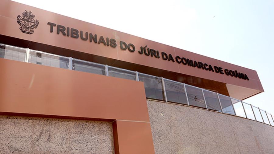 Júri condenou cinco policiais a sete anos de prisão por matarem três jovens em 2019 Júri condenou cinco policiais a sete anos de prisão por matarem três jovens em 2019