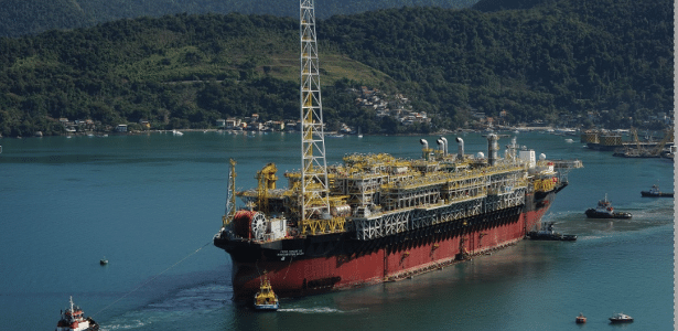 Petrobras supera projeções e tem produção recorde em 2025