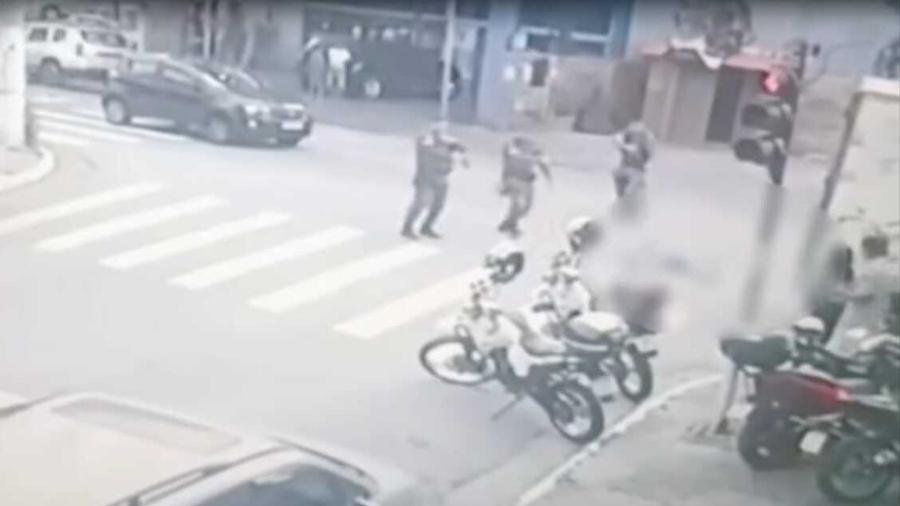 Policial atira em mulher durante ocorrência em SP Policial atira em mulher durante ocorrência em SP