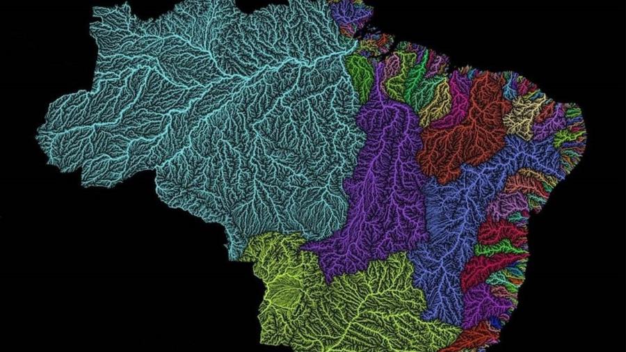 Húngaro registrou diversidade da rede fluvial brasileira em cores vivas, em uma galeria que reúne mais de 100 partes do mundo - www.grasshoppergeography.com