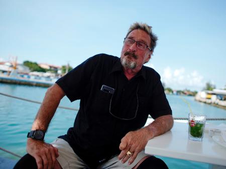 John McAfee em entrevista realizada em Havana, Cuba, em 4 de julho de 2019; empresário foi pioneiro no ramo de antivírus - Alexandre Meneghini/Reuters