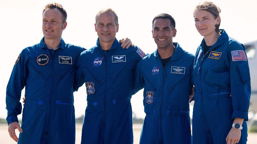 Os astronautas Matthias Maurer, Tom Marshburn, Raja Chari e Kayla Barron - AFP PHOTO / NASA / Joel Kowsky