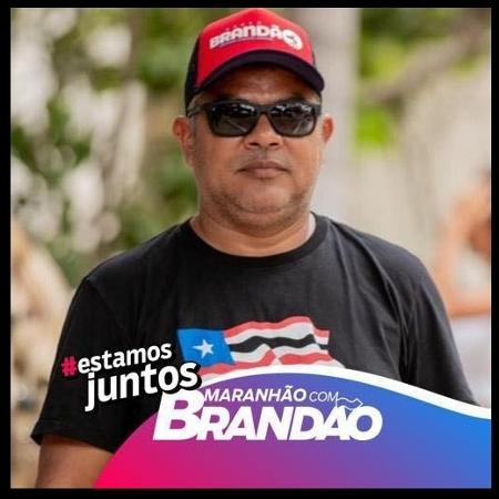 Foto publicada em rede social por Alessandro Martins Santana, representante da Vigas Engenharia, com propaganda política de Carlos Brandão, em 2021 Foto publicada em rede social por Alessandro Martins Santana, representante da Vigas Engenharia, com propaganda política de Carlos Brandão, em 2021