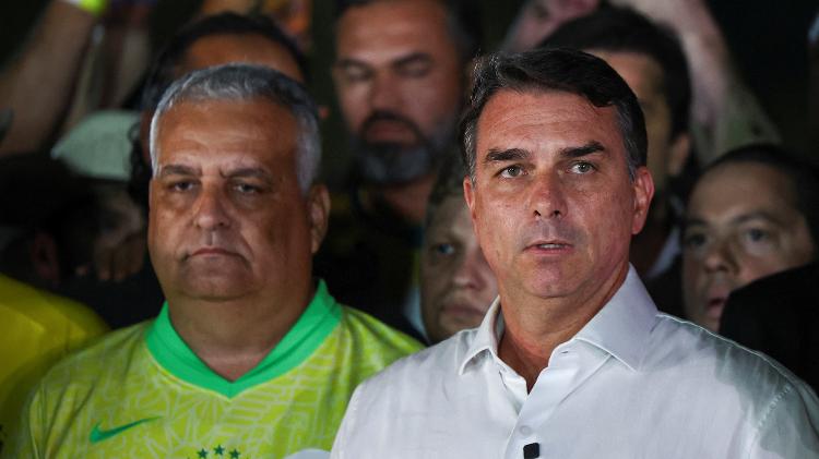 Flávio Bolsonaro e Alfredo Gaspar após serem derrotados para Lula na eleição de 2026 Flávio Bolsonaro e Alfredo Gaspar após serem derrotados para Lula na eleição de 2026