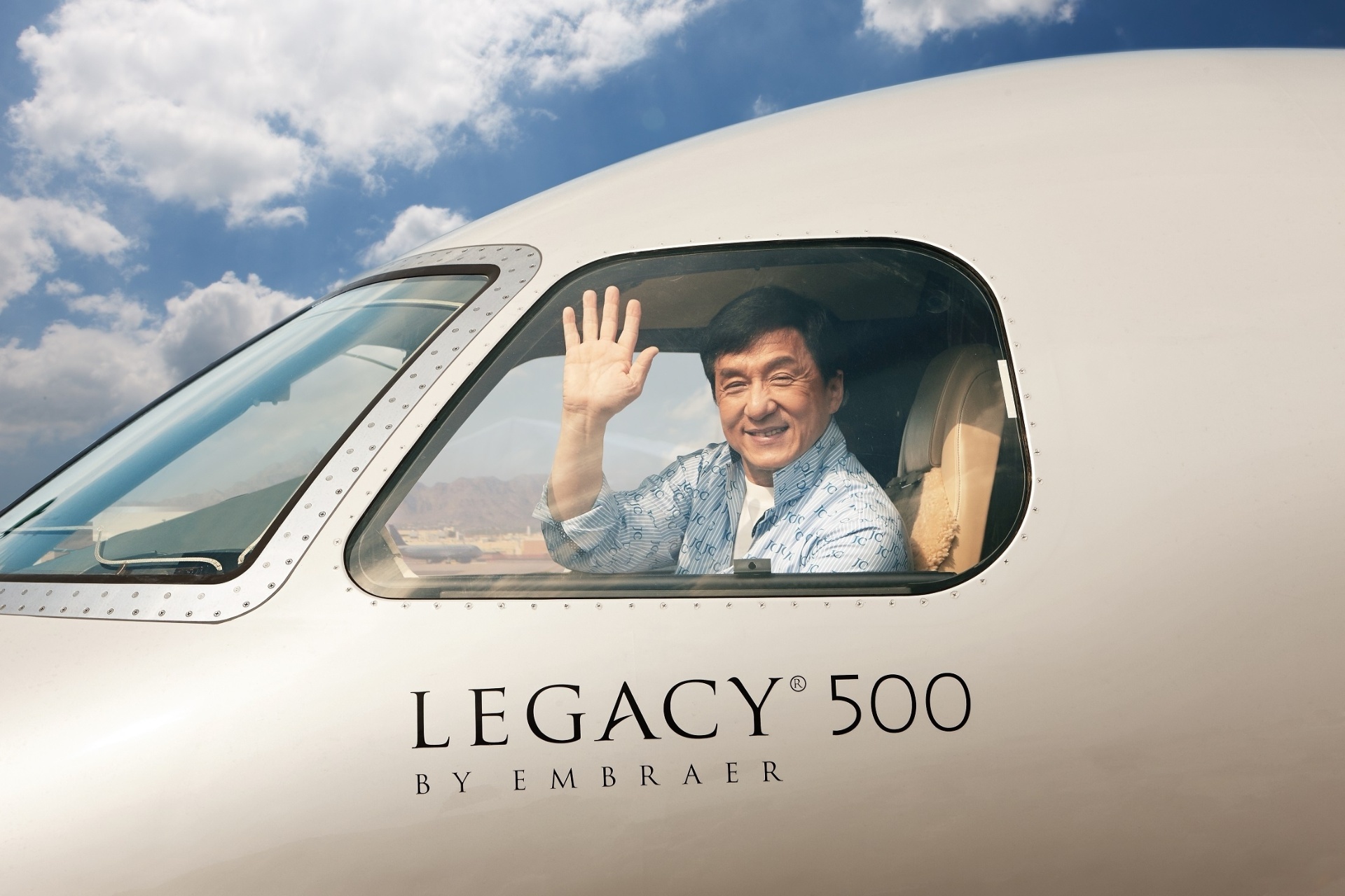 Embraer entrega jato de US$ 20 milhões para Jackie Chan - Divulgação