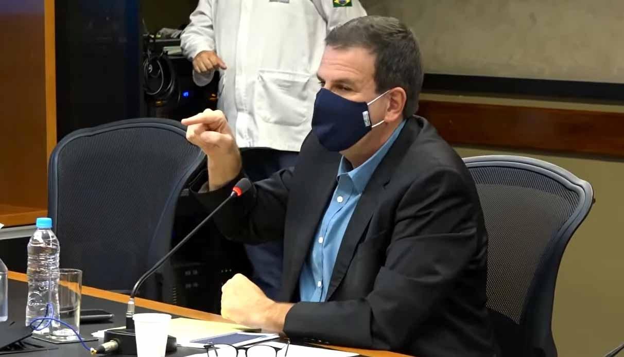 Eduardo Paes diz que Rio se aproxima de limite nos hospitais
