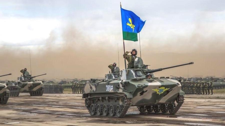 O Kremlin enviou mais de 114 mil soldados para a fronteira com a Ucrânia - Міноборони РФ