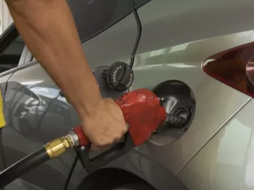 Etanol x gasolina: abastecer com álcool já vale a pena em 18 estados