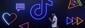 UE exige que TikTok mude interface viciante com autoplay e notificações (Foto: China Stringer Network/Reuters)