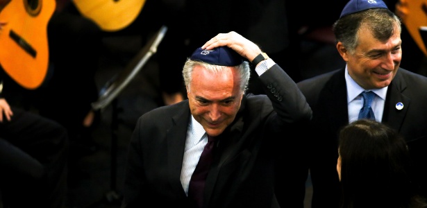 O presidente da República, Michel Temer, participou na tarde deste domingo (29) da Cerimônia do Dia Internacional em Memória das Vítimas do Holocausto, na Sinagoga da Congregação Israelita Paulista (CIP) - Dario Oliveira / Estadão Conteúdo