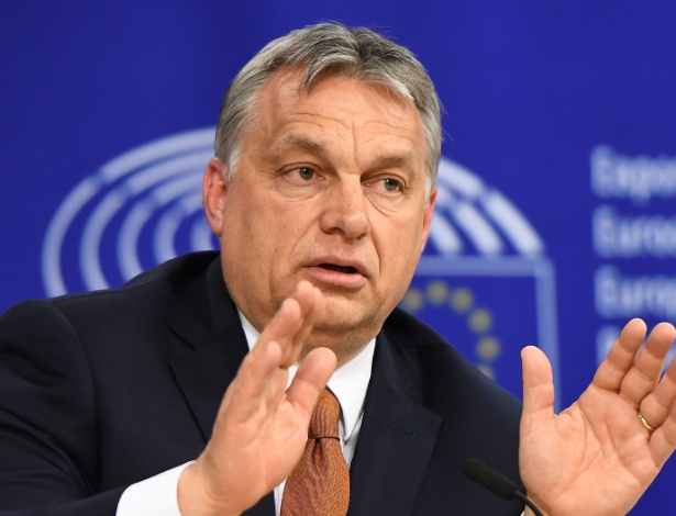 O premiê húngaro, Viktor Orban, em coletiva no Parlamento Europeu, em Bruxelas - Emmanuel Dunand/AFP