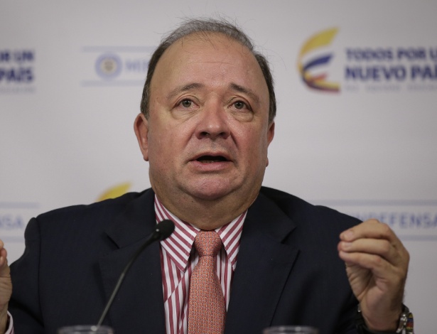 29.ago.2016 - O ministro da Defesa da Colômbia, Luis Carlos Villegas - Mauricio Alvarado/Xinhua