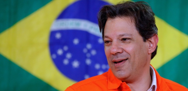 20.ago.2018 - Fernando Haddad, candidato à vice-presidência da república pelo PT, na APEOESP, em São Paulo
